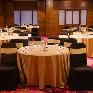 Banquets & Meeting Rooms