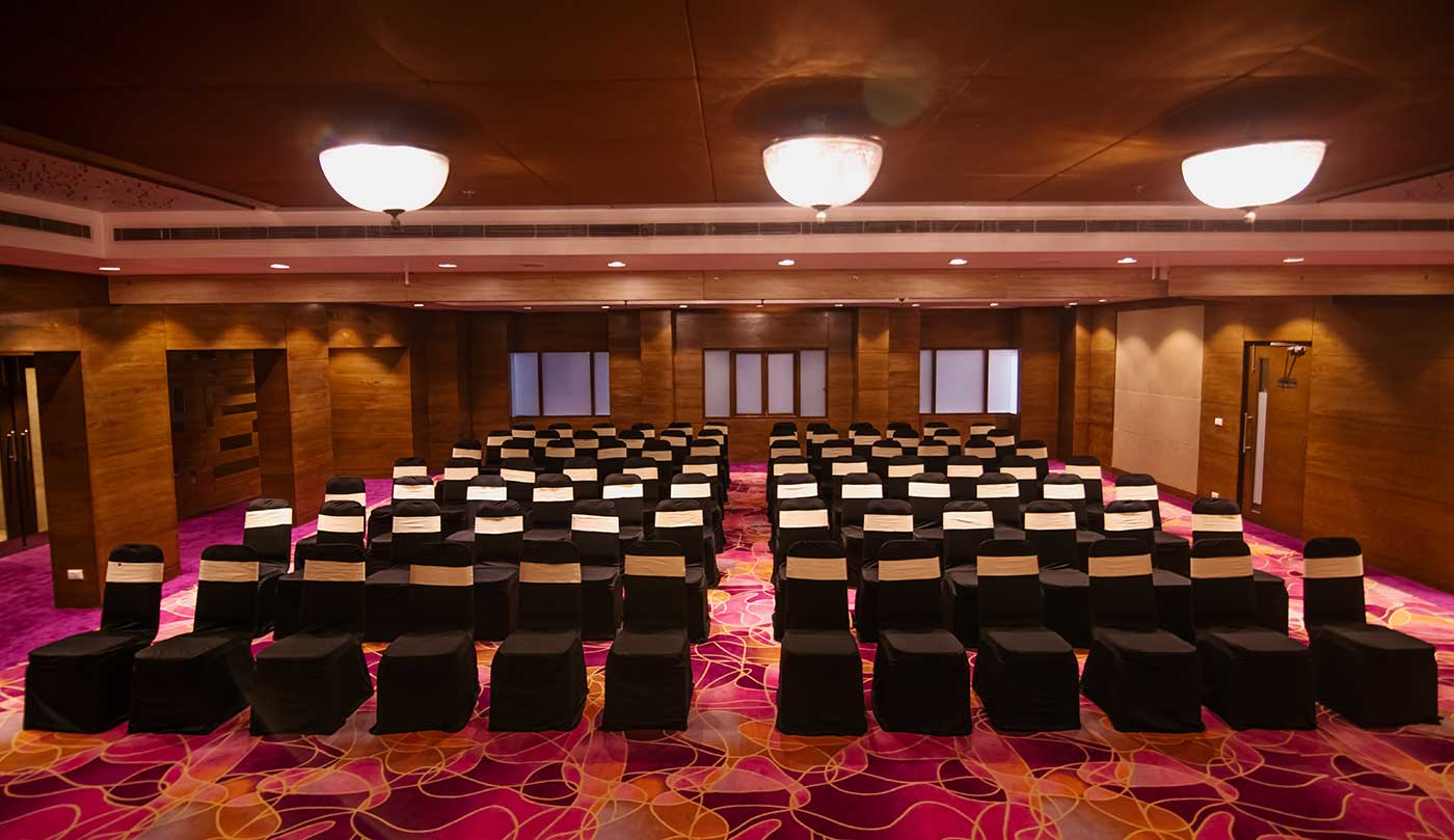 Banquets & Meeting Rooms