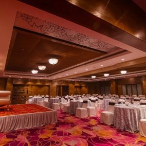 Banquets & Meeting Rooms