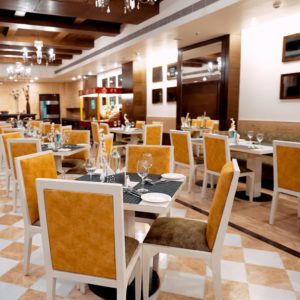 Cafe Viva dining room with tables and chairs